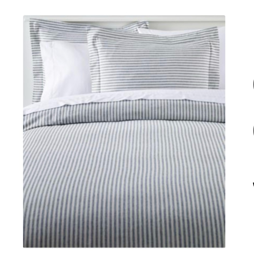 L.L. Bean Blue and White Striped Duvet Cover